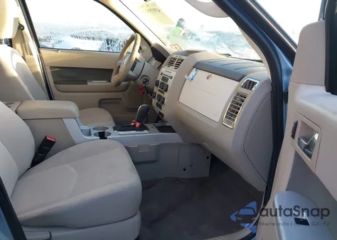 2009 Mercury Mariner V6 from USA, damaged, VIN 4M2CU91G49KJ08067